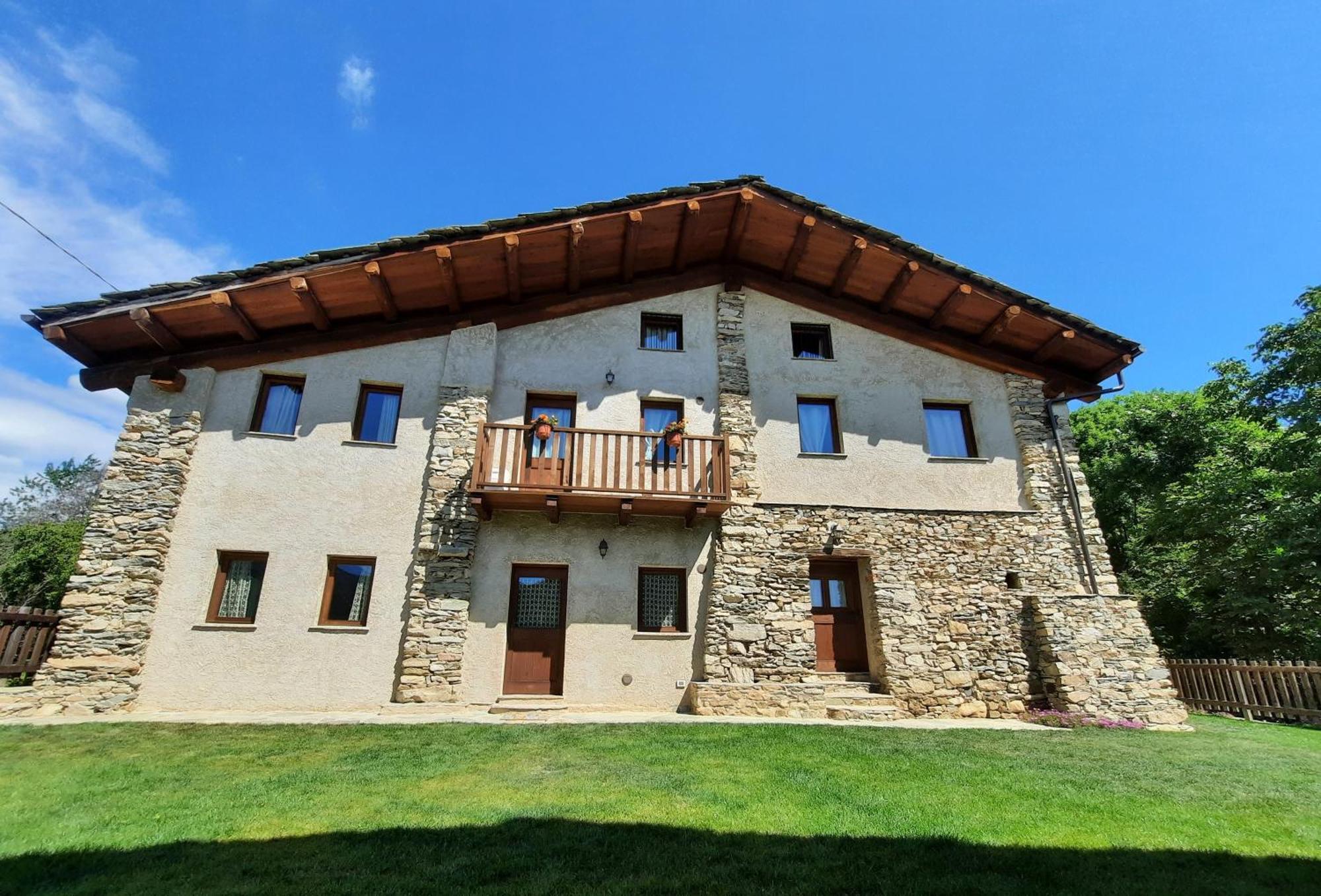 La Baita Nel Bosco Brossasco Exterior foto