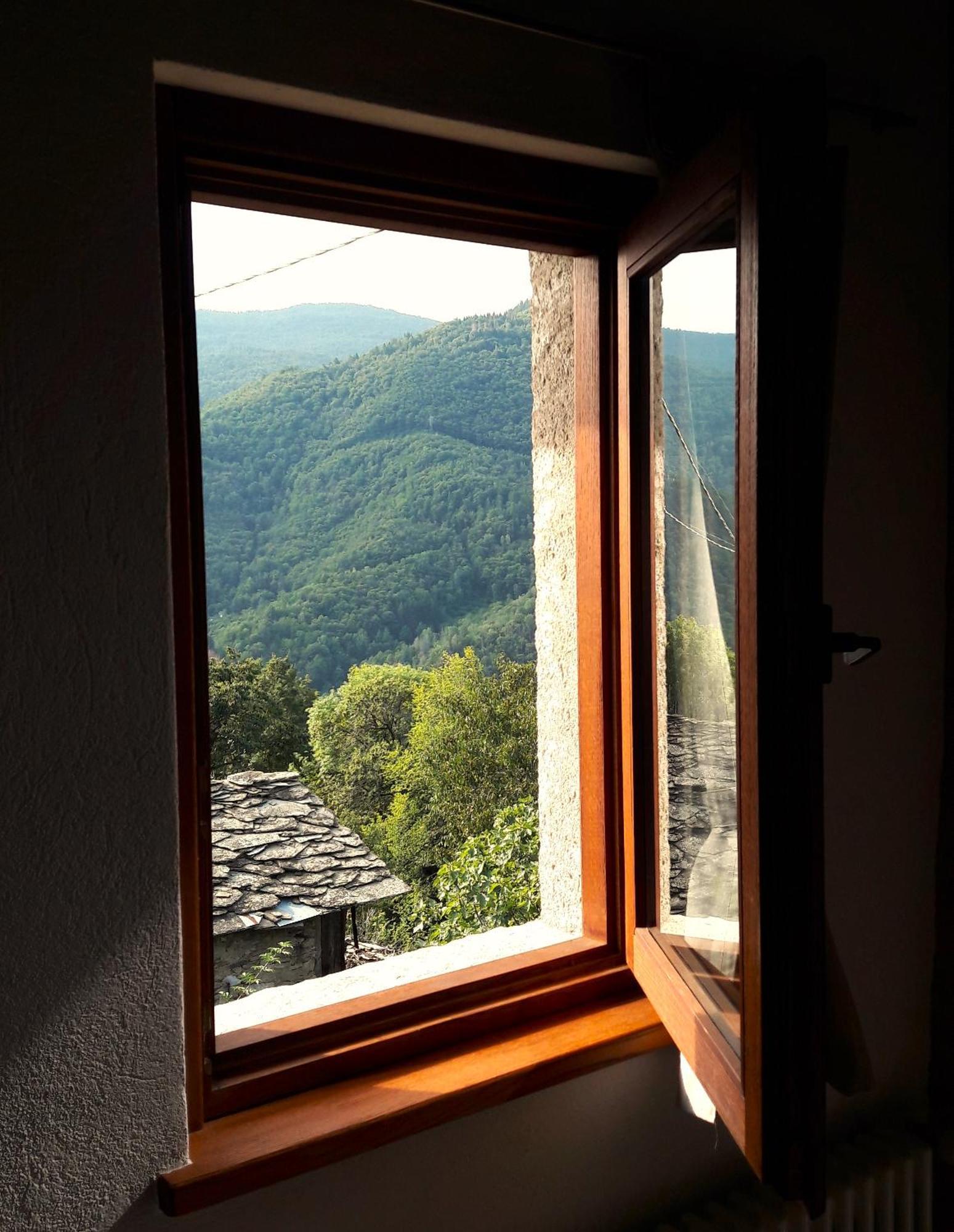 La Baita Nel Bosco Brossasco Exterior foto