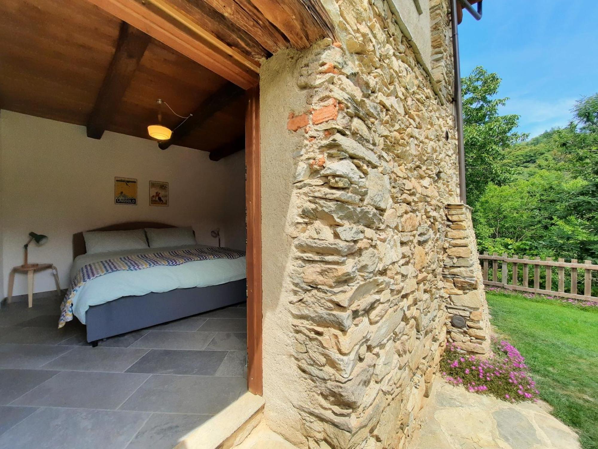 La Baita Nel Bosco Brossasco Habitación foto