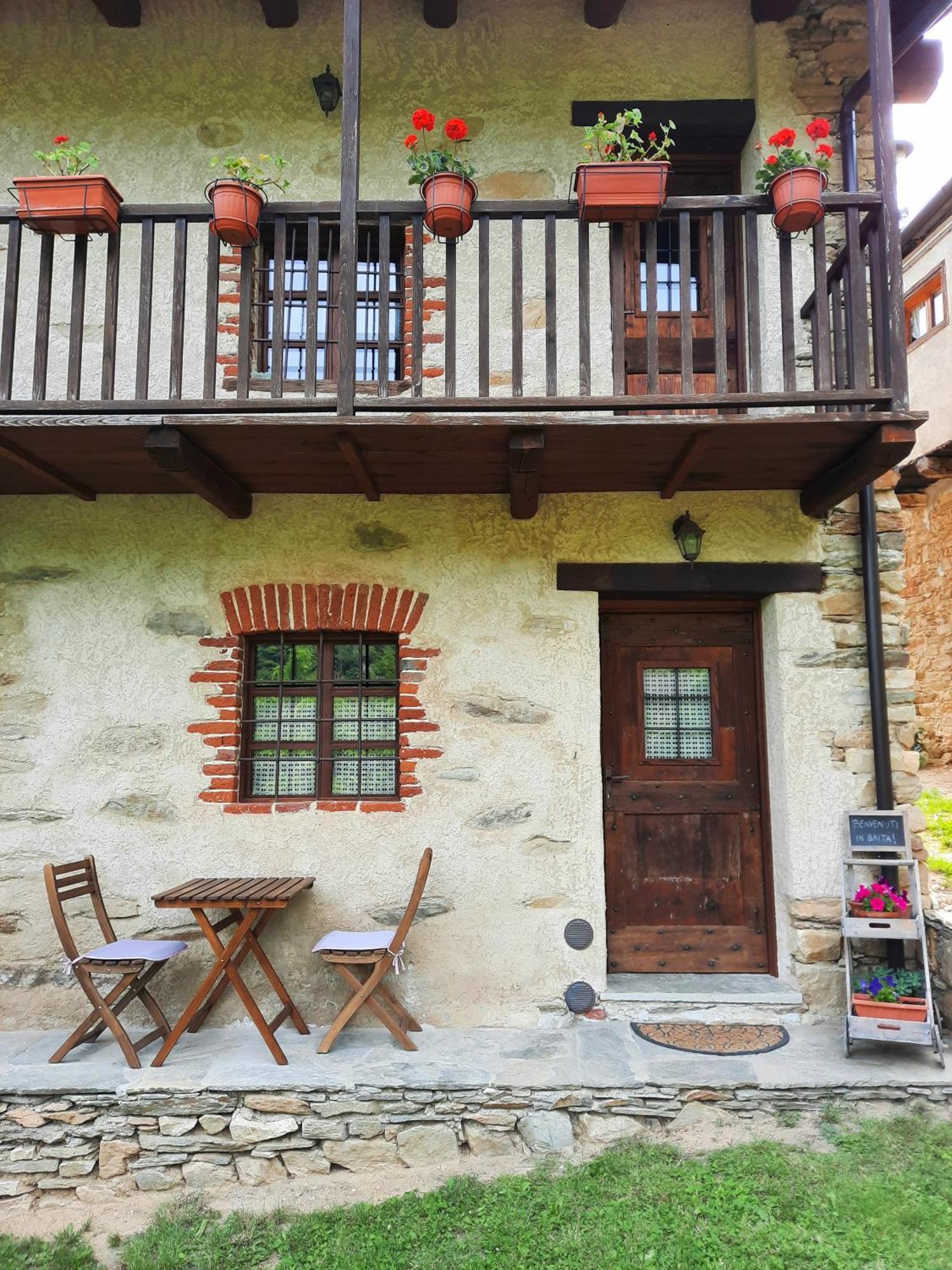 La Baita Nel Bosco Brossasco Habitación foto